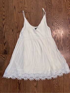 Lulu's White Crochet lace Hem Dress